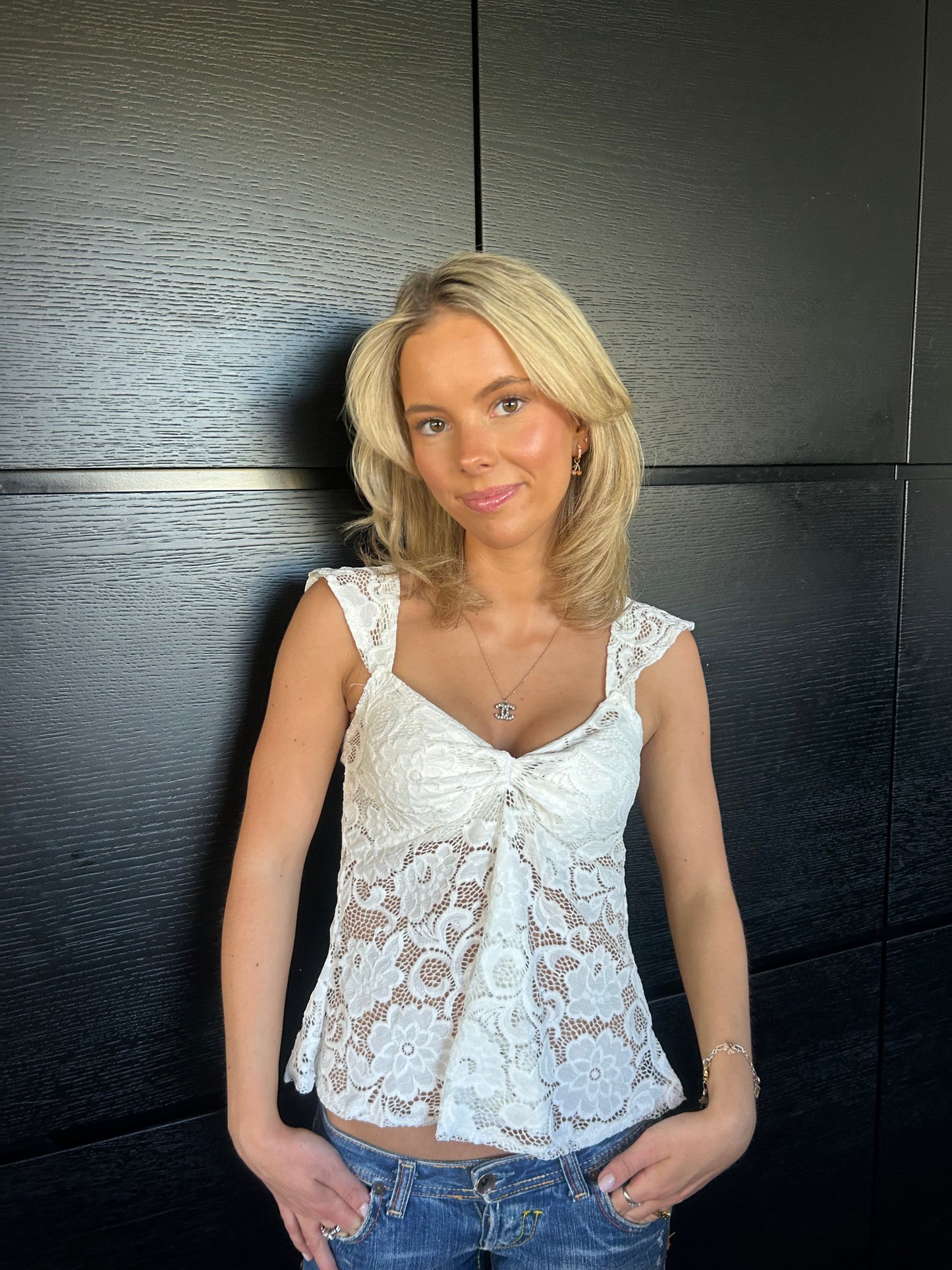 Ea top white